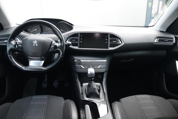 Peugeot 308 SW 1.6 BlueHDI Blue Lease Pano/dak Navi Ecc Cruise Pdc Trekhaak